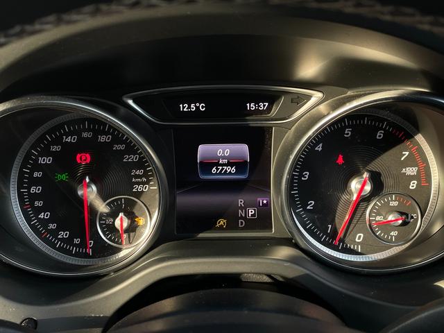 ＣＬＡクラス シューティングブレーク ＣＬＡ２２０　４マチック　シューティングブレーク　ＣａｒＰｌａｙ対応　レーダーセーフティＰＫＧ　黒革シート　シートヒーター　純正ナビ　バックカメラ　フルセグＴＶ　ｂｌｕｅｔｏｏｔｈ　ＰＷバックドア　キーレスゴー　ＬＥＤヘッドライト　パークトロニック（18枚目）