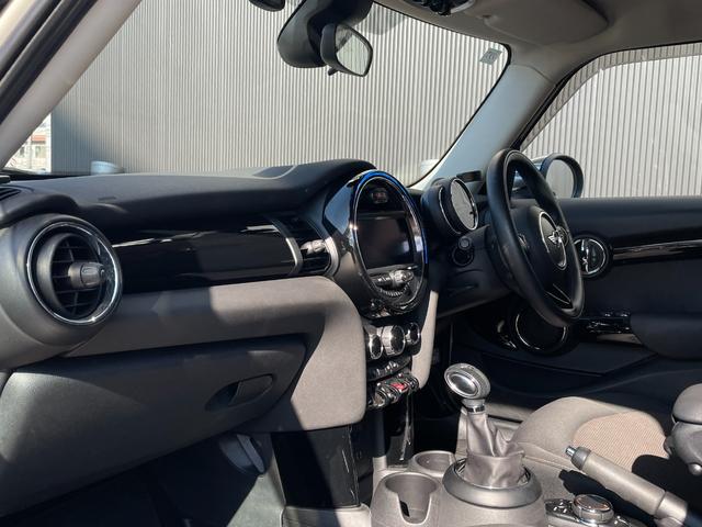 MINI クーパーD ACC OP16インチブラックAW ペッパーPKG コンフォートアクセス 純正ナビ バックカメラ LEDヘッドライト&フォグ インテリジェントセーフティ オートライト ETC 前後ドライブレコーダー(12枚目)