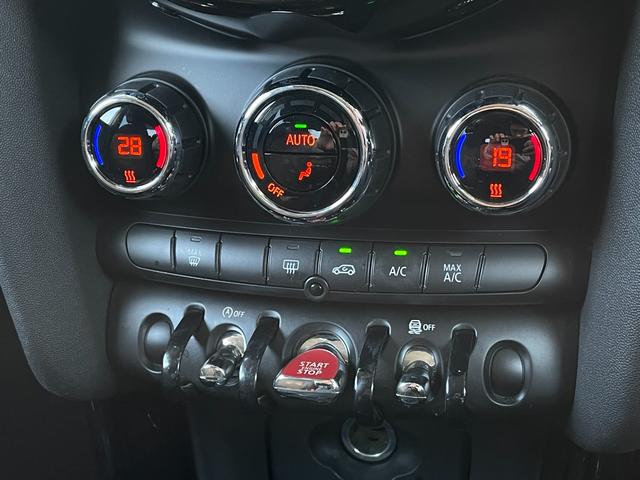 MINI クーパーD ACC OP16インチブラックAW ペッパーPKG コンフォートアクセス 純正ナビ バックカメラ LEDヘッドライト&フォグ インテリジェントセーフティ オートライト ETC 前後ドライブレコーダー(18枚目)