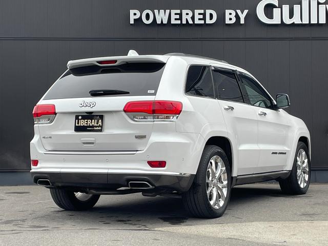 ジープ・グランドチェロキー サミット 後期型 サンルーフ エアサス ブラウンレザーシート ベンチレーション シートヒーター ACC ブラインドスポットM ウッドコンビステアリング 純正ナビ CarPlay 360°カメラ スマートエントリ(59枚目)