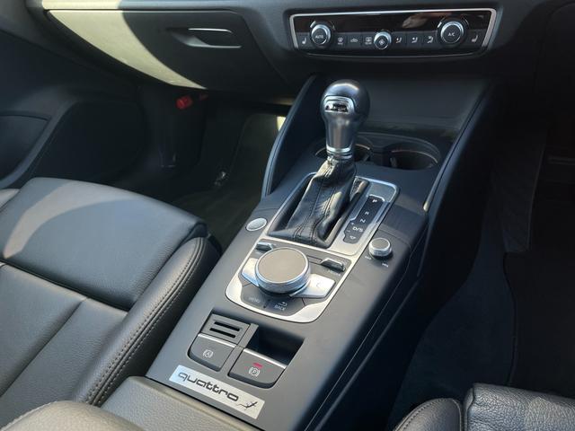 A3 スポーツバック2.0TFSIクワトロ スポーツ ACC ラグジュアリーPKG 黒革 バーチャルコックピット マトリクスLED シーケンシャル パドルシフト PWシート シートヒーター MMIナビ バックカメラ Audiプレセンス パークエイド(29枚目)