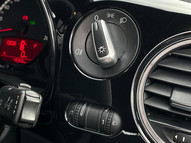 ザ・ビートル ベース ストラーダナビ 地デジTV バックカメラ CD/DVD bluetooth AUX HIDヘッドライト スマートキー プッシュスタート ETC 純正16インチAW(6枚目)