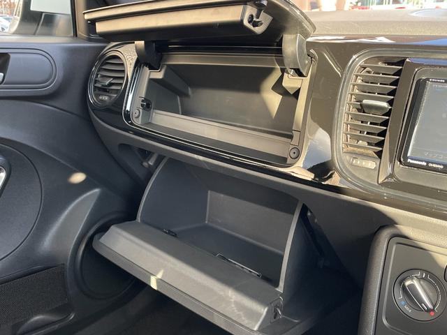 ザ・ビートル ベース ストラーダナビ 地デジTV バックカメラ CD/DVD bluetooth AUX HIDヘッドライト スマートキー プッシュスタート ETC 純正16インチAW(25枚目)