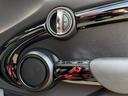 ＭＩＮＩ クーパー　特別使用車　ローズウッドエディション　ペッパーＰＫＧ　インテリジェントセーフティ　ハーフレザーシート　アンビエントライト　バックカメラ　ＰＤＣ　コンフォートアクセス　レインセンサー　　ＥＴＣ（7枚目）