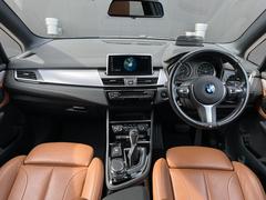 ＬＩＢＥＲＡＬＡは、輸入車選びの新たなスタイルを提案するインポート・セレクト・ブランドです。オーナー様となる方がクルマから直接感じる感性を第一にした、最良の一台との出会いをコーディネートいたします。 4