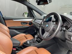 専門の知識を持ったコーディネーターが、お客様にぴったりのお車をご提案をさせていただきます。ご気軽にお立ち寄りくださいませ。 6