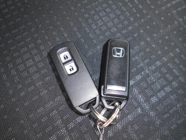 G・Lパッケージ ETC Rカメラ HID クルコン Bluetooth USB 純アルミホイール(39枚目)