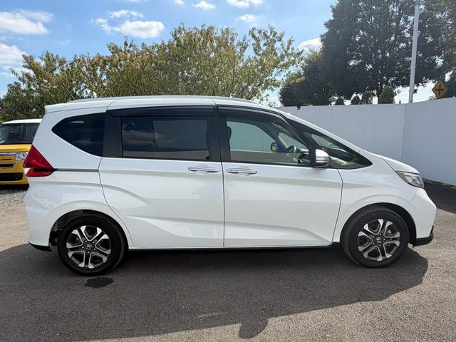 フリードハイブリッド ハイブリッド・クロスター ワンオーナー・ドラレコ・9インチ純ナビTV・Bluetooth・インターナビ・Rカメラ・ETC・LED・オートライト・両パワスラ・アイスト・クルコン・AW ワンオーナー車 W電動ドア バックモニター(25枚目)