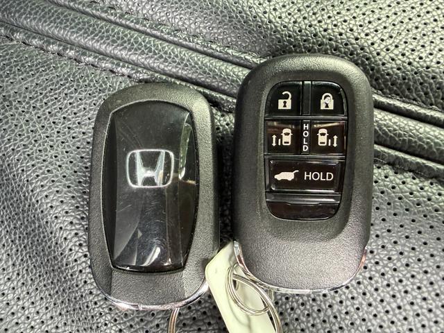 ステップワゴン e:HEVスパーダプレミアムライン 禁煙・ドラレコ・障害物センサー・11.4インチ純ナビ・Bluetooth・ホンダコネクト・マルチビューカメラ・ETC・オットマン・パドルシフト・AW マルチカメラ Wエアコン 両側自動ドア Fセグ(23枚目)