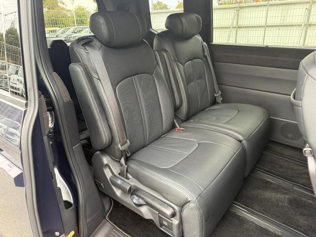 ステップワゴン e:HEVスパーダプレミアムライン 禁煙・ドラレコ・障害物センサー・11.4インチ純ナビ・Bluetooth・ホンダコネクト・マルチビューカメラ・ETC・オットマン・パドルシフト・AW マルチカメラ Wエアコン 両側自動ドア Fセグ(61枚目)