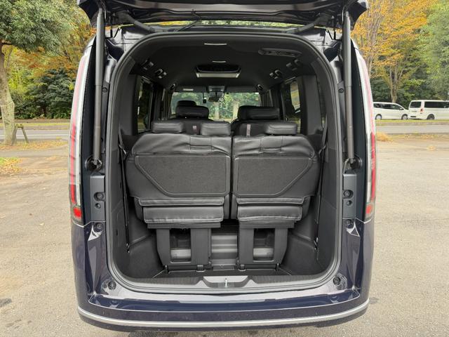 ステップワゴン e:HEVスパーダプレミアムライン 禁煙・ドラレコ・障害物センサー・11.4インチ純ナビ・Bluetooth・ホンダコネクト・マルチビューカメラ・ETC・オットマン・パドルシフト・AW マルチカメラ Wエアコン 両側自動ドア Fセグ(68枚目)