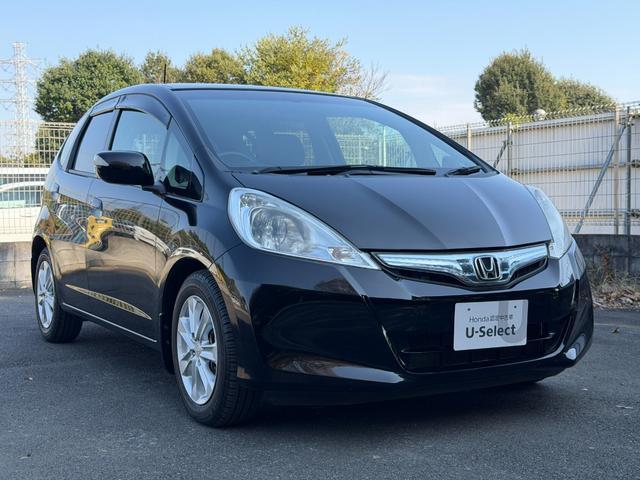 フィットハイブリッド ナビプレミアムセレクション　ワンオーナー・純ナビＴＶ・インターナビ・Ｒカメラ・ＥＴＣ・スマートキー・ＨＩＤ・クルコン・ＡＷ・シートヒーター　エアコン　運転席エアバッグ　ＤＶＤ再生　キーフリー　ワンセグ　パワーウィンドウ　Ｂカメラ（23枚目）