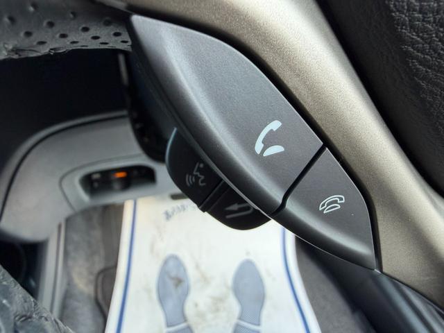 フィットハイブリッド ナビプレミアムセレクション　ワンオーナー・純ナビＴＶ・インターナビ・Ｒカメラ・ＥＴＣ・スマートキー・ＨＩＤ・クルコン・ＡＷ・シートヒーター　エアコン　運転席エアバッグ　ＤＶＤ再生　キーフリー　ワンセグ　パワーウィンドウ　Ｂカメラ（43枚目）