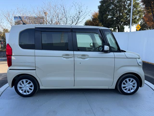 N-BOX G・EXターボホンダセンシング 禁煙・ワンオーナー・外ナビTV・Bluetooth・Rカメラ・ETC・LED・オートハイビーム・両パワスラ・スマートキー 左右パワースライドドア 後カメラ 1オーナ DVD再生可 ターボ フルセグ(24枚目)