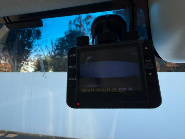 N-BOX G・EXターボホンダセンシング 禁煙・ワンオーナー・外ナビTV・Bluetooth・Rカメラ・ETC・LED・オートハイビーム・両パワスラ・スマートキー 左右パワースライドドア 後カメラ 1オーナ DVD再生可 ターボ フルセグ(34枚目)