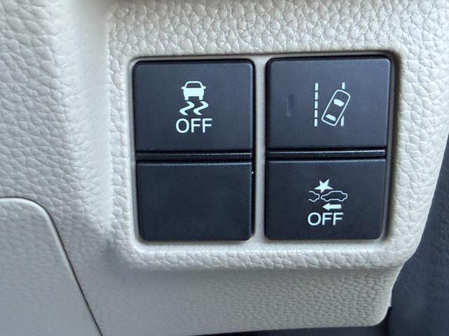 N-BOX G・EXターボホンダセンシング 禁煙・ワンオーナー・外ナビTV・Bluetooth・Rカメラ・ETC・LED・オートハイビーム・両パワスラ・スマートキー 左右パワースライドドア 後カメラ 1オーナ DVD再生可 ターボ フルセグ(52枚目)