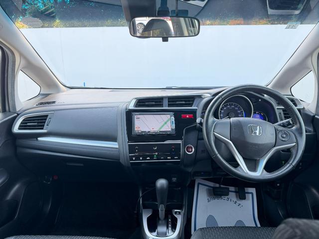 フィット 15XL ワンオーナー・あんしんパッケージ・ドラレコ・純ナビTV・Bluetooth・インターナビ・ETC・スマートキー・LED ドライブレコーダー LEDヘッド 1セグTV オートエアコン DVD ABS(32枚目)