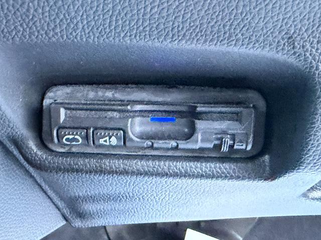 フィット 15XL ワンオーナー・あんしんパッケージ・ドラレコ・純ナビTV・Bluetooth・インターナビ・ETC・スマートキー・LED ドライブレコーダー LEDヘッド 1セグTV オートエアコン DVD ABS(36枚目)