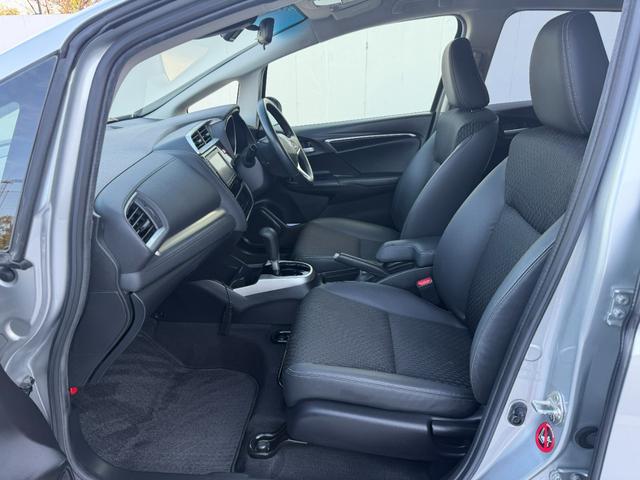 フィット 15XL ワンオーナー・あんしんパッケージ・ドラレコ・純ナビTV・Bluetooth・インターナビ・ETC・スマートキー・LED ドライブレコーダー LEDヘッド 1セグTV オートエアコン DVD ABS(51枚目)