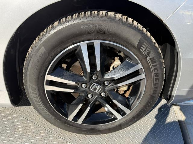 オデッセイハイブリッド ハイブリッドアブソルート・ホンダセンシングEXパック ワンオーナー・純ナビTV・Bluetooth・インターナビ・マルチビューカメラ・ETC・電動シート・オットマン・LED・AW 360°カメラ 両側自動スライドドア 盗難防止 キーレス サイドエアバッグ(68枚目)