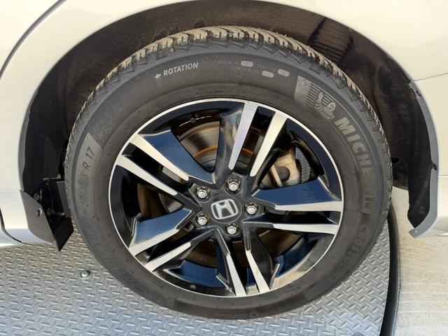 オデッセイハイブリッド ハイブリッドアブソルート・ホンダセンシングEXパック ワンオーナー・純ナビTV・Bluetooth・インターナビ・マルチビューカメラ・ETC・電動シート・オットマン・LED・AW 360°カメラ 両側自動スライドドア 盗難防止 キーレス サイドエアバッグ(70枚目)