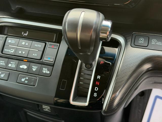 ステップワゴンスパーダ スパーダ・クールスピリットホンダセンシング　禁煙・ワンオーナー・ドラレコ・９インチ純ナビＴＶ・ルーフモニター・Ｂｌｕｅｔｏｏｔｈ・インターナビ・Ｒカメラ・ＥＴＣ・両パワスラ・スマートキー・シートヒーター・ＡＷ　サイドエアバック　バックモニタ（49枚目）