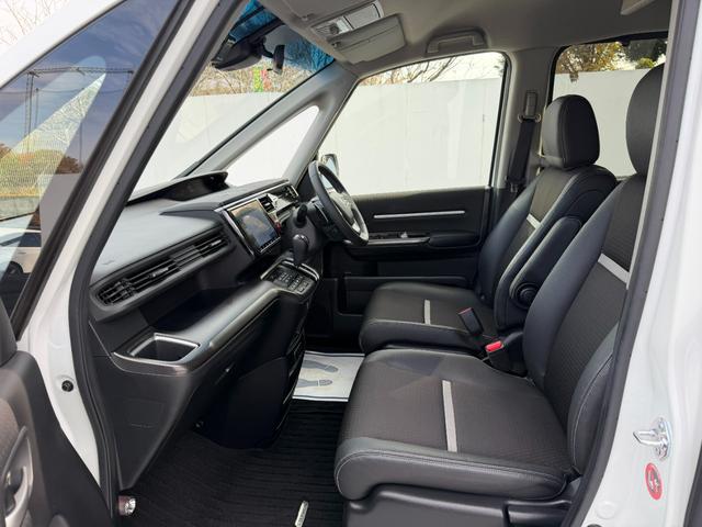 ステップワゴンスパーダ スパーダ・クールスピリットホンダセンシング　禁煙・ワンオーナー・ドラレコ・９インチ純ナビＴＶ・ルーフモニター・Ｂｌｕｅｔｏｏｔｈ・インターナビ・Ｒカメラ・ＥＴＣ・両パワスラ・スマートキー・シートヒーター・ＡＷ　サイドエアバック　バックモニタ（62枚目）