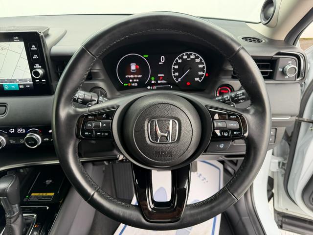 ヴェゼル e:HEVZ ワンオーナー・ドラレコ・障害物センサー・純ナビTV・Bluetooth・ホンダコネクト・マルチビューカメラ・ETC・AW 衝突回避支援ブレーキ機能 パノラミックビューモニター 1オナ スマキ Dレコ(40枚目)