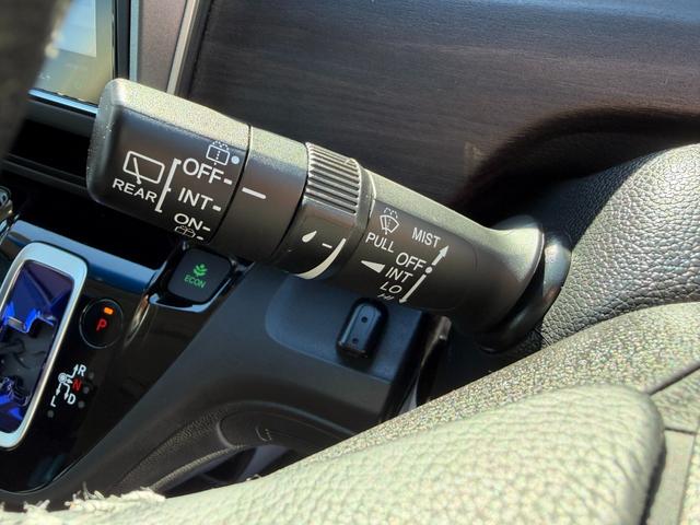 フリードハイブリッド ハイブリッド・Gホンダセンシング ワンオーナー・ドラレコ・9インチ・純ナビTV・Bluetooth・インターナビ・ルーフモニター・両パワスラ・スマートキー・LED 軽減ブレーキ キーフリーシステム 1オ-ナ- 記録簿 DVD再生可能(43枚目)