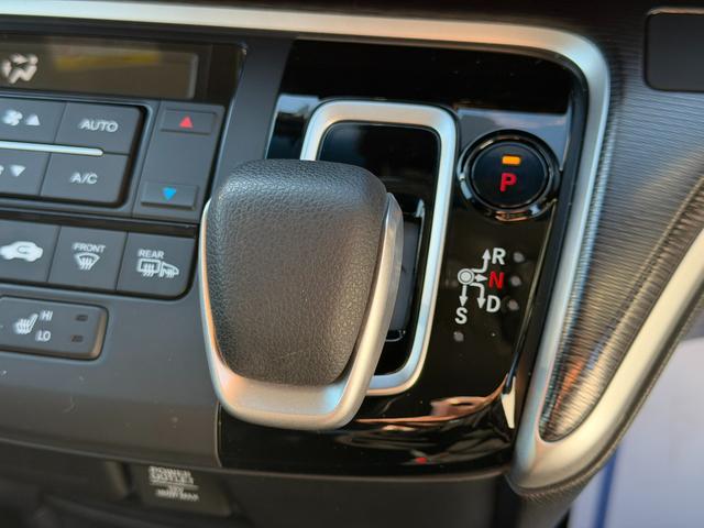 ステップワゴンスパーダ e:HEVスパーダG・EXホンダセンシング ワンオーナー・ドラレコ・9インチ純ナビTV・Bluetooth・インターナビ・Rカメラ・ETC・両パワスラ・シートヒーター・AW エアバック 地デジ クルコン サイドエアバッグ シ-トヒ-タ- ABS(48枚目)