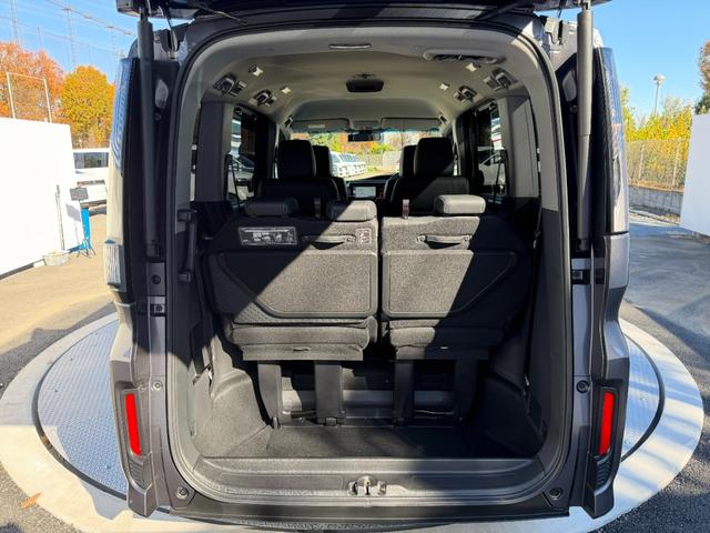 ステップワゴンスパーダ e:HEVスパーダG・EXホンダセンシング ワンオーナー・ドラレコ・9インチ純ナビTV・Bluetooth・インターナビ・Rカメラ・ETC・両パワスラ・シートヒーター・AW エアバック 地デジ クルコン サイドエアバッグ シ-トヒ-タ- ABS(62枚目)