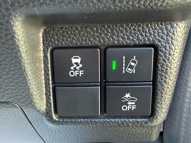 N-BOXカスタム G・Lホンダセンシング 禁煙・ワンオーナー・8インチ純ナビTV・Bluetooth・インターナビ・Rカメラ・ETC・シートヒーター・左パワスラ・スマートキー・AW 地デジTV 整備記録簿 助手席エアバッグ キーレス シートH(50枚目)