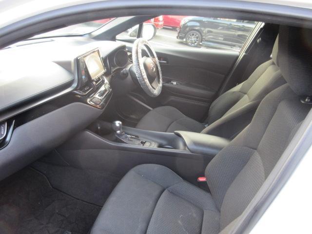 S 社外SDナビ・フルセグ・CD・DVD・Bluetooth・ETC・バックカメラ・ステアリングリモコン・クルーズコントロール・フォグランプ・後部座席フリップダウンモニター・スマートキー(21枚目)