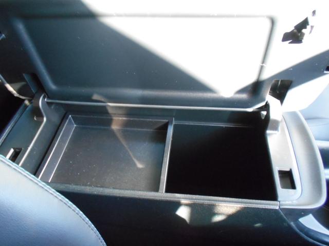 プリウス Ｓツーリングセレクション　純正ＳＤナビ・フルセグ・ＣＤ・ＤＶＤ・Ｂｌｕｅｔｏｏｔｈ・ビルトインＥＴＣ・レーダークルーズコントロール・トヨタセーフティセンス・ドライブレコーダー・ヒーター付きレザーシート・オートハイビーム（44枚目）