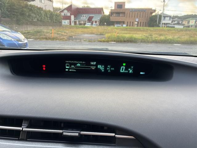 プリウス Ｓ　純正ＳＤナビ・ＣＤ・ＤＶＤ・Ｂｌｕｅｔｏｏｔｈ・フルセグ・バックカメラ・プッシュスタート・スマートキー・オートライト・ステアリングリモコン・ＥＴＣ・ドライブレコーダー（27枚目）
