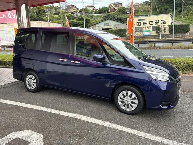 セレナ Ｓ　社外メモリーナビ・ＤＶＤ・Ｂｌｕｅｔｏｏｔｈ・ＥＴＣ・アラウンドビューモニター・クルーズコントロール・左電動スライドドア・プッシュスタート・スマートキー・エマージェンシーブレーキ（5枚目）