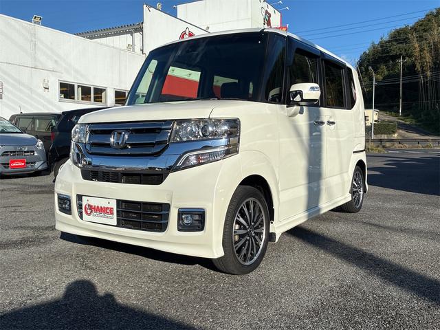 N-BOXカスタム G・ターボLパッケージ 純正SDナビ・ワンセグ・CD・Bluetooth・バックカメラ・ETC・スマートキー・プッシュスタート・衝突被害軽減ブレーキ・ドライブレコーダー・ETC・クルーズコントロール・アイドリングストップ(3枚目)