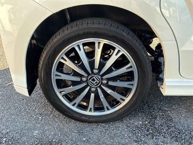 N-BOXカスタム G・ターボLパッケージ 純正SDナビ・ワンセグ・CD・Bluetooth・バックカメラ・ETC・スマートキー・プッシュスタート・衝突被害軽減ブレーキ・ドライブレコーダー・ETC・クルーズコントロール・アイドリングストップ(14枚目)