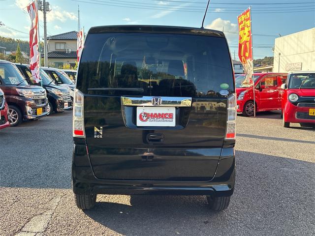 N-BOX G・ターボLパッケージ 純正SDナビ・フルセグ・CD・DVD・Bluetooth・バックカメラ・プッシュスタート・スマートキー・クルーズコントロール・左電動スライドドア・ETC・ドライブレコーダー・衝突被害軽減ブレーキ(8枚目)