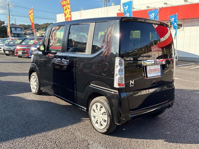 N-BOX G・ターボLパッケージ 純正SDナビ・フルセグ・CD・DVD・Bluetooth・バックカメラ・プッシュスタート・スマートキー・クルーズコントロール・左電動スライドドア・ETC・ドライブレコーダー・衝突被害軽減ブレーキ(9枚目)