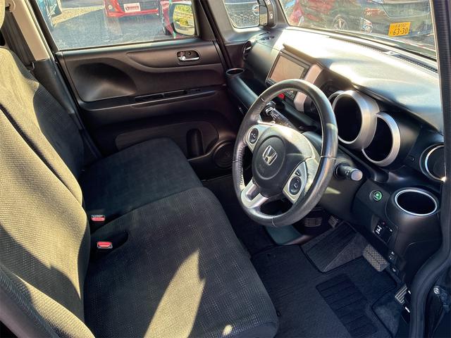 N-BOX G・ターボLパッケージ 純正SDナビ・フルセグ・CD・DVD・Bluetooth・バックカメラ・プッシュスタート・スマートキー・クルーズコントロール・左電動スライドドア・ETC・ドライブレコーダー・衝突被害軽減ブレーキ(17枚目)