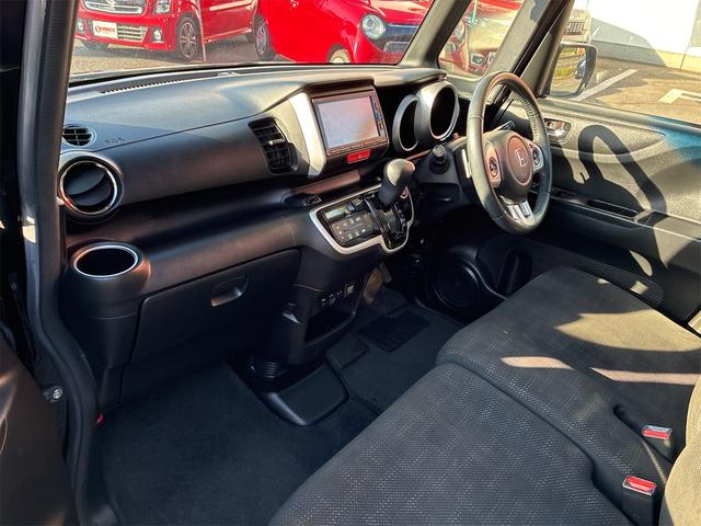 N-BOX G・ターボLパッケージ 純正SDナビ・フルセグ・CD・DVD・Bluetooth・バックカメラ・プッシュスタート・スマートキー・クルーズコントロール・左電動スライドドア・ETC・ドライブレコーダー・衝突被害軽減ブレーキ(24枚目)