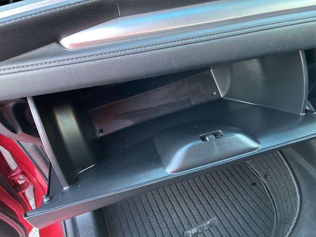 フィットハイブリッド ハイブリッド・モデューロスタイル　ホンダセンシング　純正メモリーナビ・フルセグ・ＣＤ・ＤＶＤ・Ｂｌｕｅｔｏｏｔｈ・バックカメラ・ＥＴＣ・スマートキー・プッシュスタート・クルーズコントロール・ホンダセンシング・オートライト（46枚目）