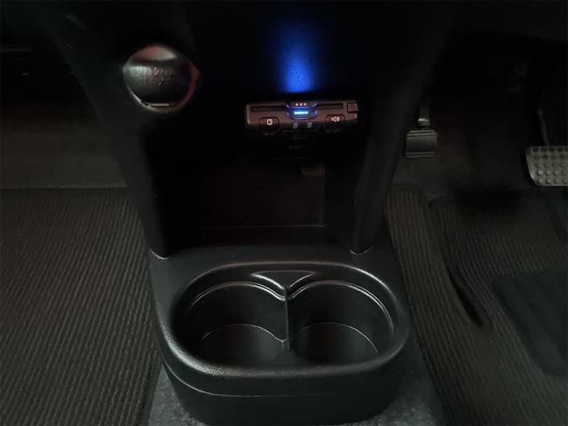 ミラココア ココアＸ　社外ナビ　Ｂｌｕｅｔｏｏｔｈ　ワンセグＴＶ　ＣＤ　ＤＶＤ再生可　ＥＴＣ　アイドリングストップ　ベンチシート　スマートキー（31枚目）