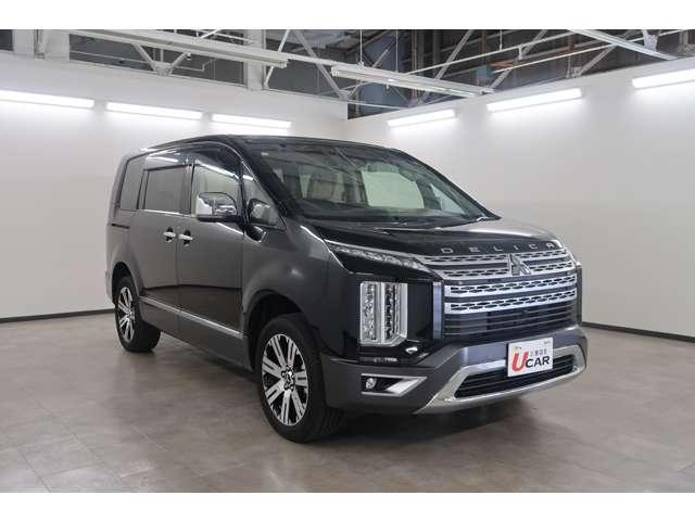 デリカＤ：５ ４ＷＤ　Ｐ　７人乗り　クリーンディゼル　８速オートマ　ベージュ内装　禁煙車　純正１０．１インチメモリーナビ　電動サイドステップ　フルセグ　全方位マルチカメラ　ＥＴＣ　ドラレコ　レーダークルーズコントロール　シートヒーター　ハンドルヒーター　ワンオーナー（5枚目）