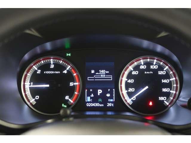 デリカＤ：５ ４ＷＤ　Ｐ　７人乗り　クリーンディゼル　８速オートマ　ベージュ内装　禁煙車　純正１０．１インチメモリーナビ　電動サイドステップ　フルセグ　全方位マルチカメラ　ＥＴＣ　ドラレコ　レーダークルーズコントロール　シートヒーター　ハンドルヒーター　ワンオーナー（12枚目）