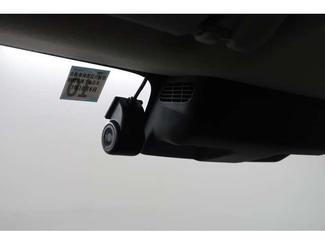 デリカD:2 カスタムハイブリッドMV 全方位カメラパッケージ 10型ナビ+後席モニター ドラレコ ETC(4枚目)