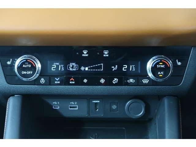 アウトランダーPHEV P 禁煙 社有車 スマホ連携ナビ サンルーフ(14枚目)