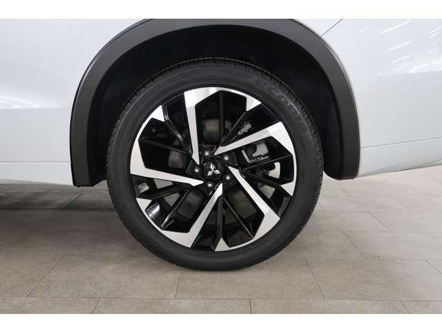 アウトランダーPHEV P 禁煙 社有車 スマホ連携ナビ サンルーフ(19枚目)