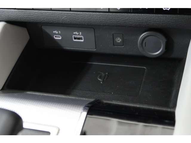 アウトランダーPHEV P 禁煙 ライトグレー本革 電動サンルーフ(14枚目)